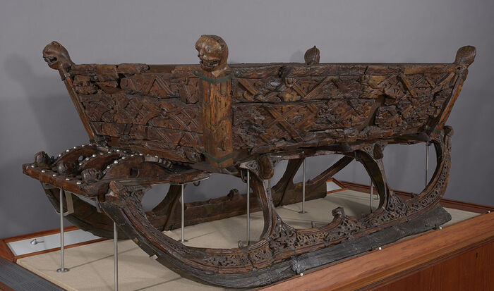 Picture of a wooden sled from the Viking Age.