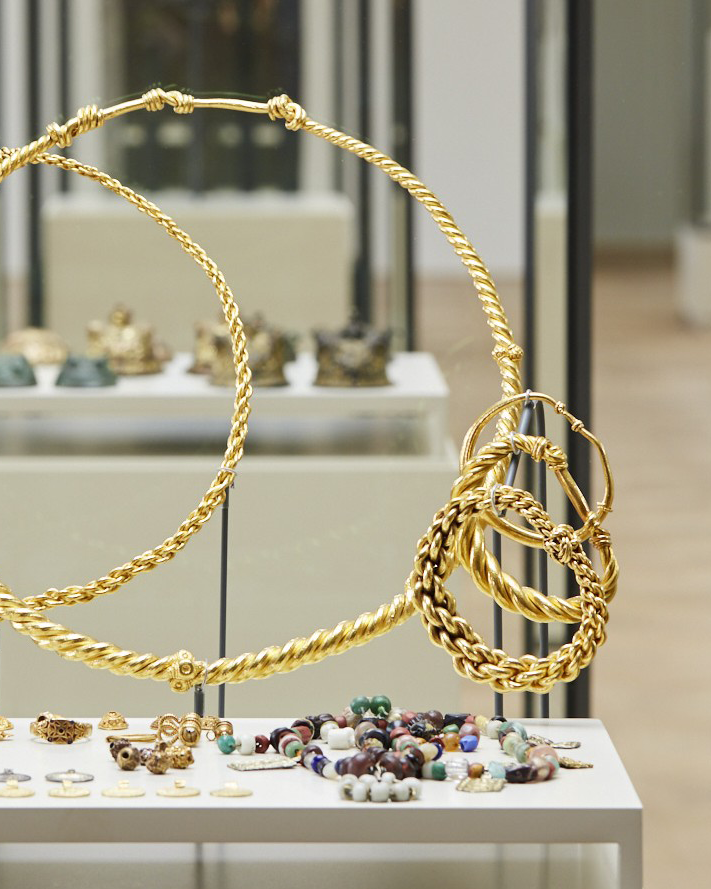 The Hoen Hoard exhibited in a museum