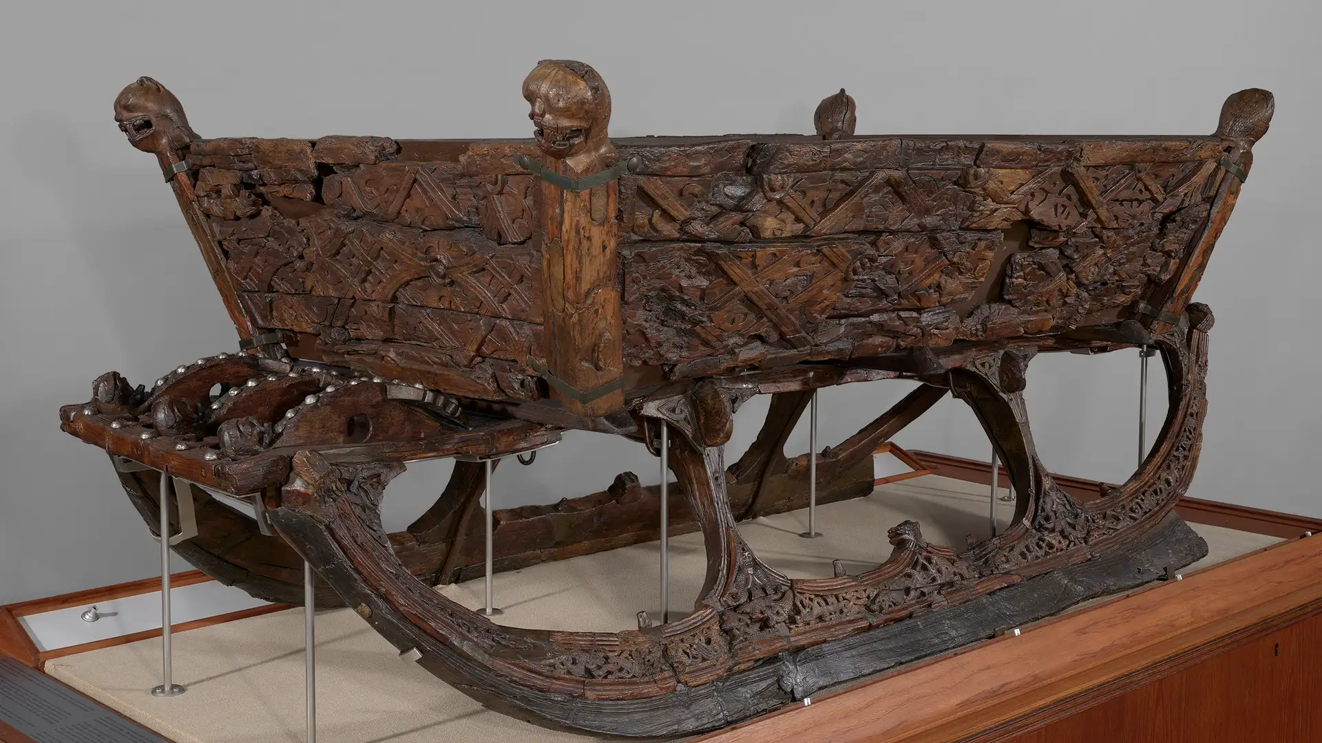 Detaljer fra en slede fra vikingtiden